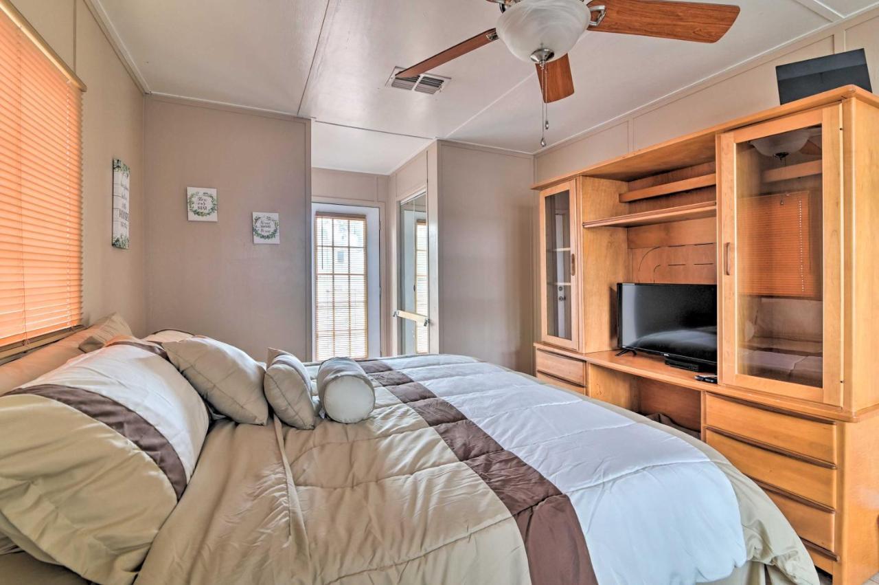 Pet-Friendly Auburndale House With Lake Views! المظهر الخارجي الصورة